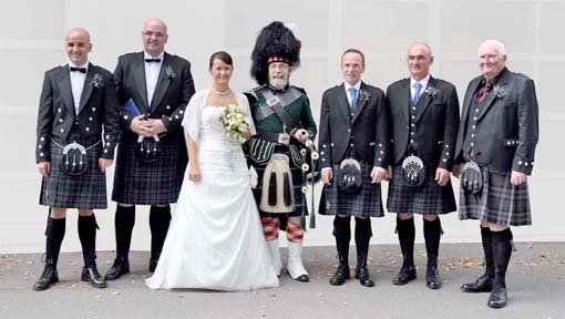 Dudelsackpfeifer als Highlight auf einer Hochzeit